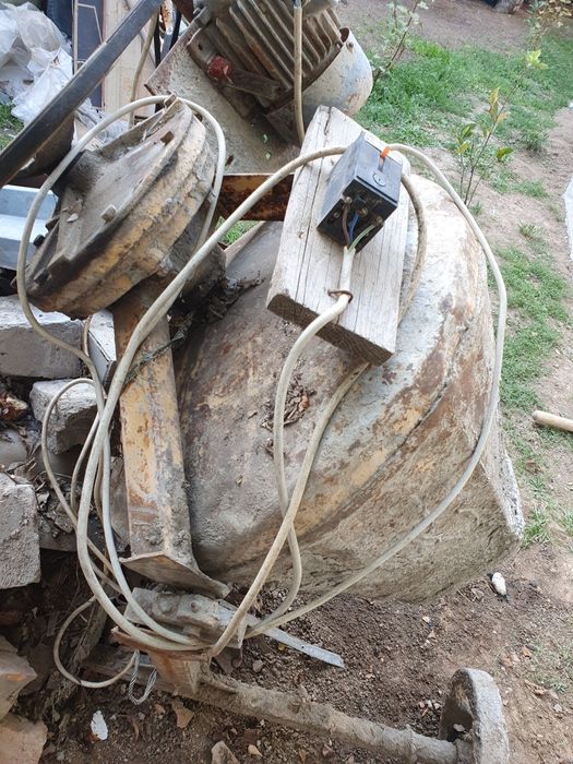 Бетономешалка советская