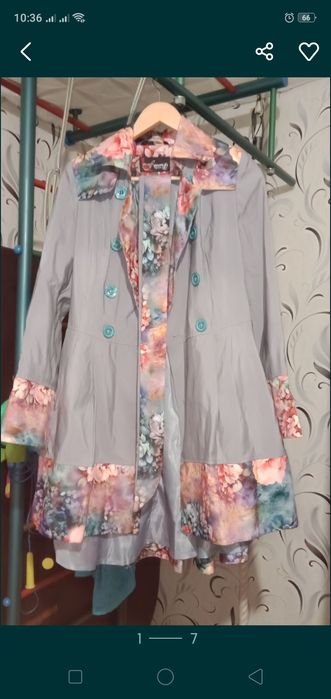 Плащ красивый. Украина