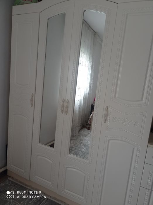 Срочно продается спальный гарнитур