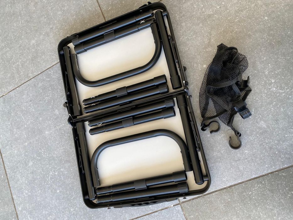 Masă pliabilă metalică pentru camping și picnic – masă outdoor pentru grădină, terasă, BBQ, pescuit, drumeții