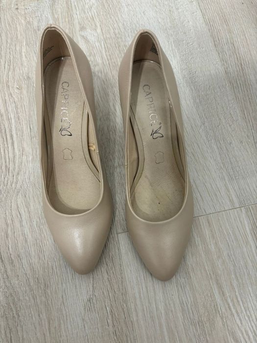 Туфли женские 37 размера