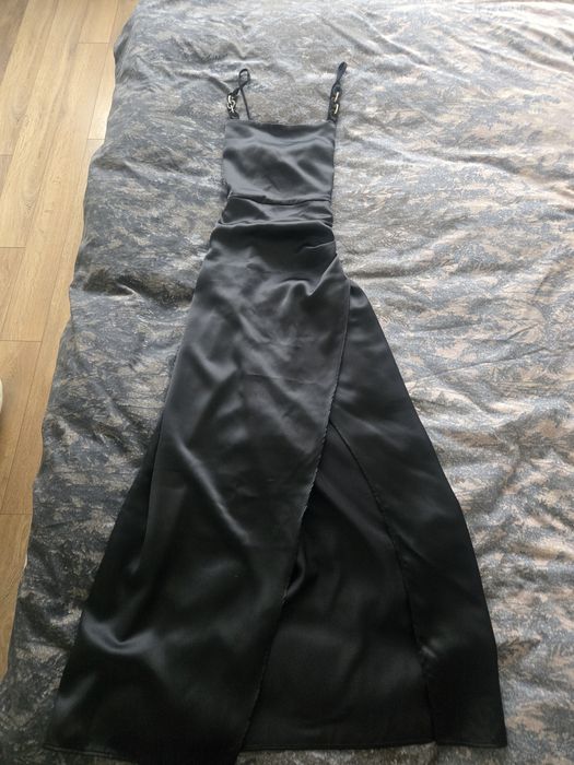 Сатенена рокля ZARA с цепка