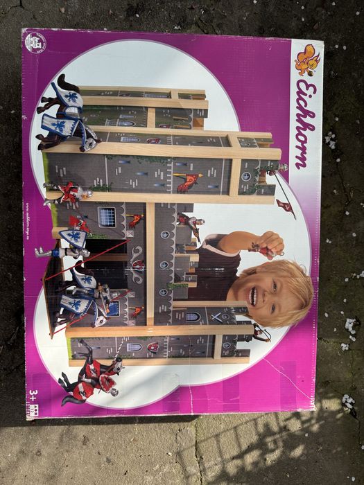 Детски замак с рицари