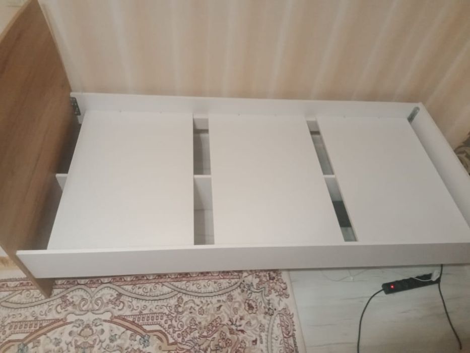 Кровать односпальная