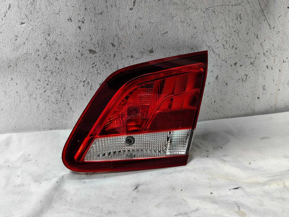 Оригинален стоп Мерцедес 246 Mercedes B 246  R