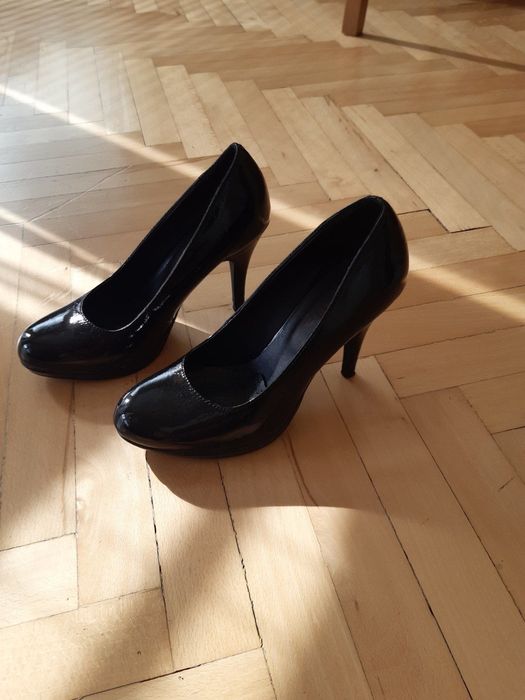 Маркови Gianni, Zara, Sara Pen, Mark Adam, Buffalo London, Tamaris