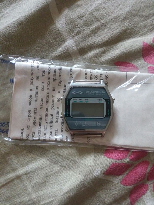 Новые часы электроника
