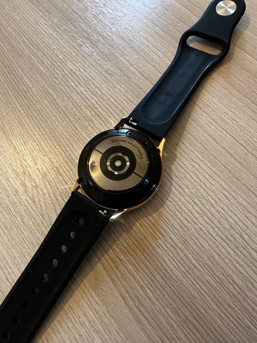 Смарт часы Samsung active 2