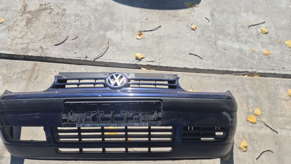 Оригинални Предни Брони за Голф 4