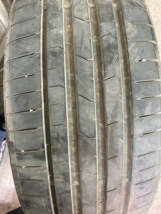 Продам резину  225/45/18