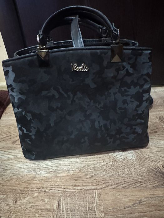 Дамски чанти различни модели