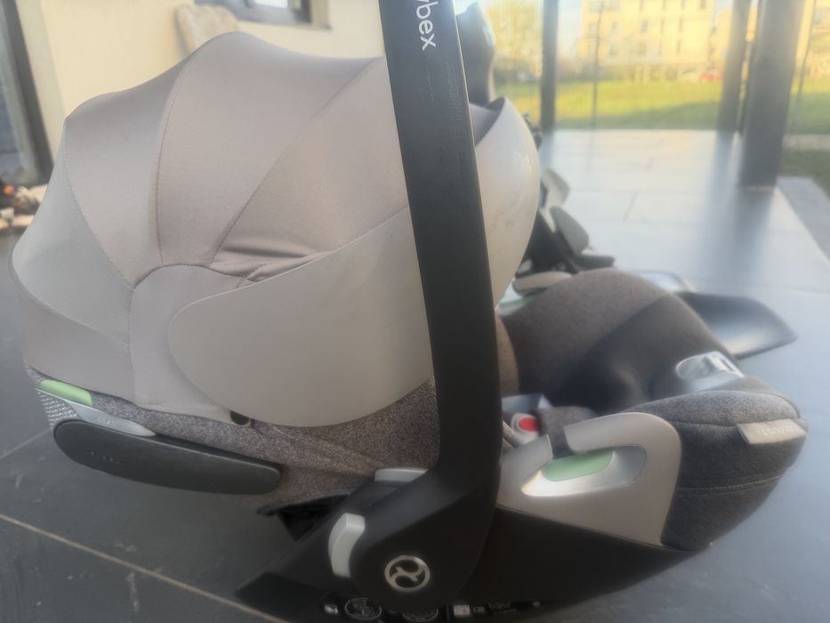 Scoica Cloud T i-size plus cu insert de nou-nascut