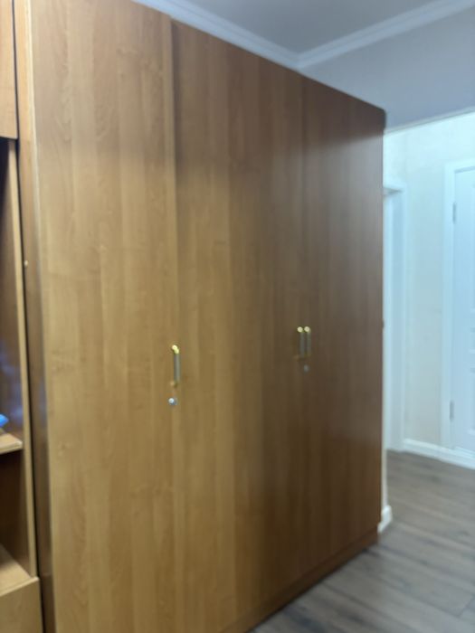 Продам комплект для прихожей