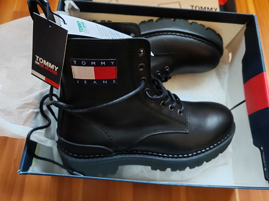 TOMMY JEANS Боти с връзки