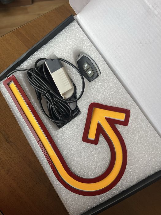 автомобильный светодиодный указатель поворота