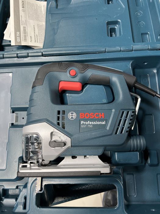 Электролобзик Bosch Gst 750