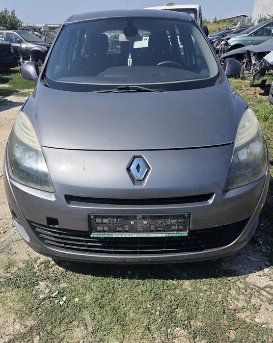 Dezmembrez Renault scenic 3 1.9 dci