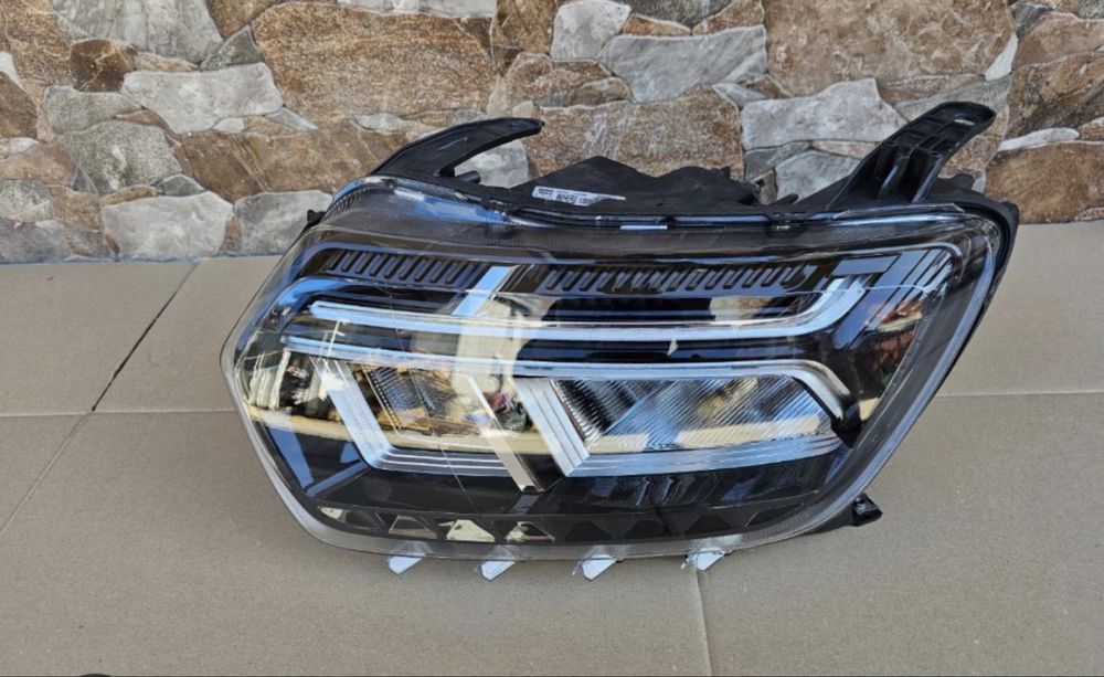 Far Dacia Duster 2021