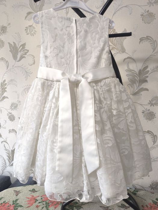 Нарядное платье для девочки