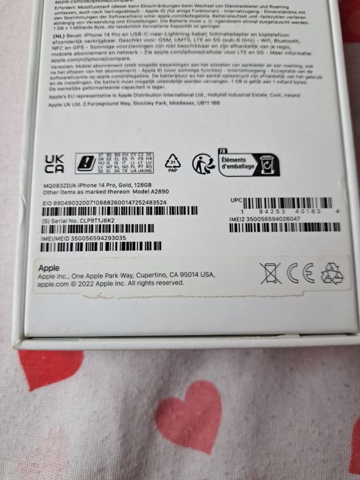 Cutie GOALĂ Iphone 14 pro Gold nouă