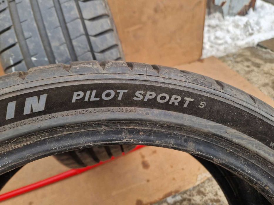2 Michelin R18 225/40 Летни гуми  DOT0423