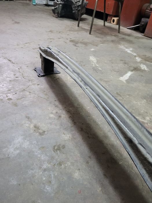 Vând intaritura spoiler spate pt wolkswagen golf7 2019