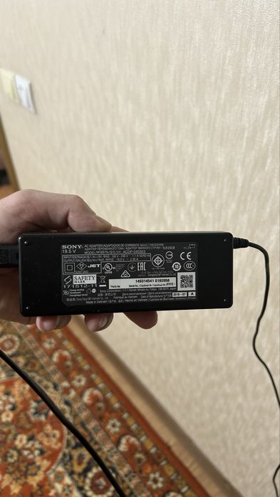 Продам смарт ТВ на запчасти