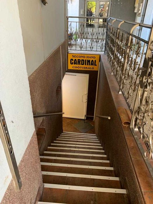 Spatiu comercial/birou ultracentral vizavi de magazinul Sugas demisol