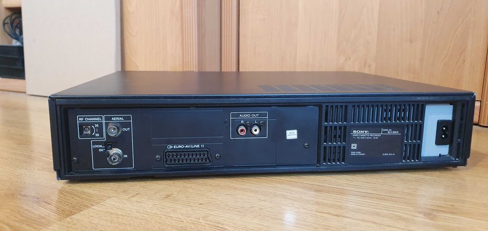 Видео SONY SLV-E8UV recorder Hi-Fi stereso 4 head Sp/Lp