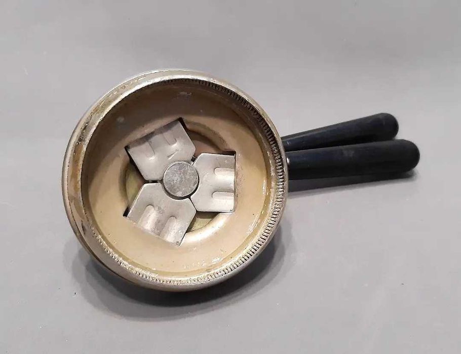 Ключ для закатки банок (СССР)