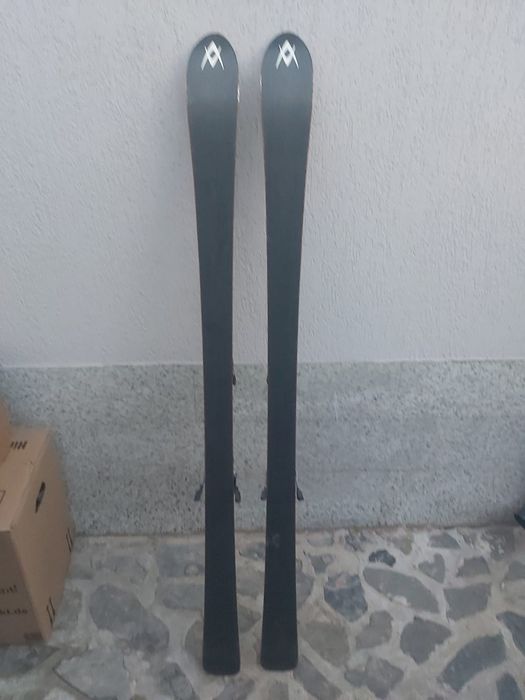 Vand schiuri Volki si Rossignol