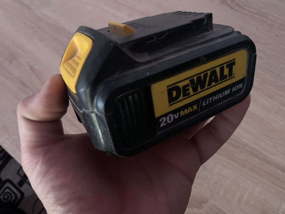 DeWALT продам Шурик