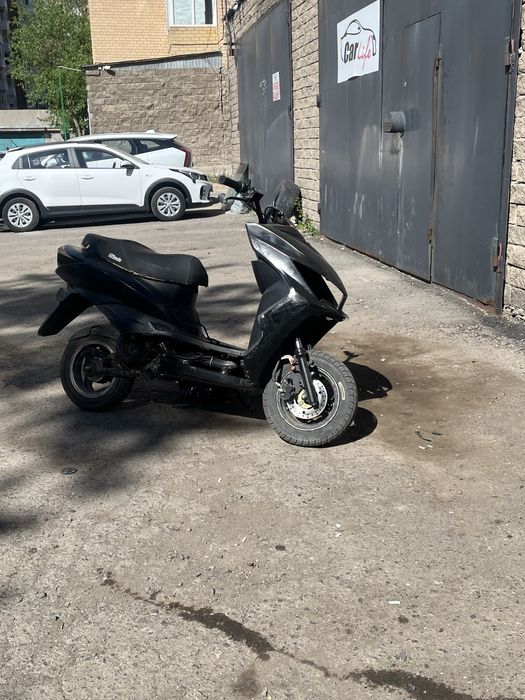 Продаю мопед м8 про