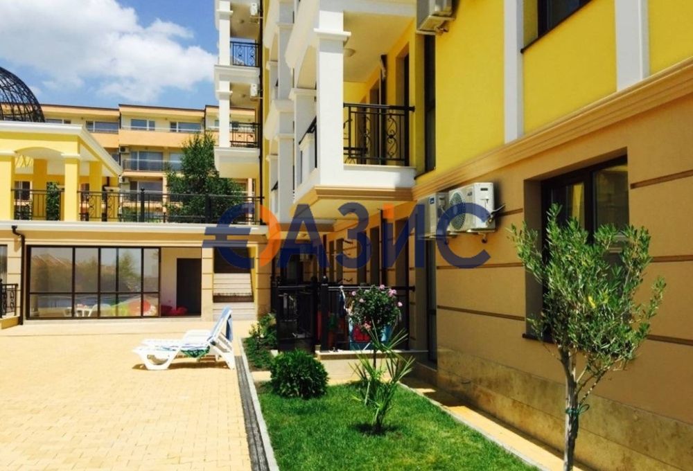 Продава се Двустаен апартамент в Свети Влас - 55 кв.м за 881 €/кв.м - Снимка #9