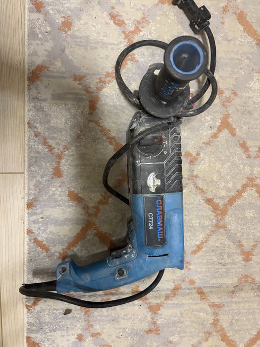 Перфоратор Славмаш, жұмыс істейд