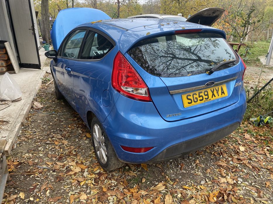 Dezmembrez sau vand Ford Fiesta 1.3 benzina 60 kw