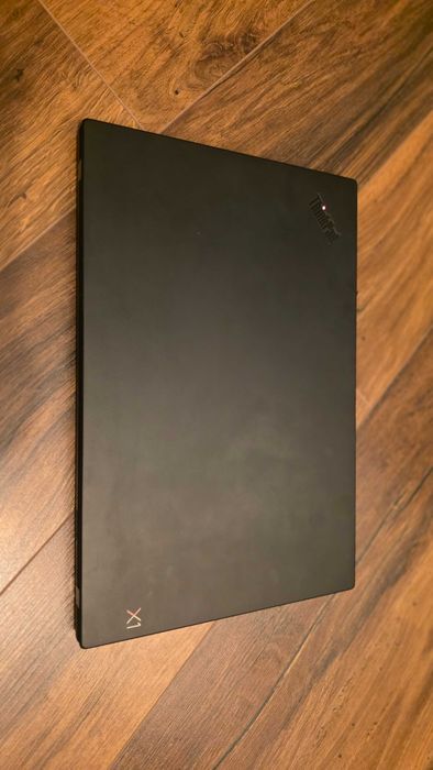 Laptop Lenovo X1 Carbon Gen 6, procesor Intel i7-8850U, 16GB RAM, 512GB SSD, Win 11 Pro