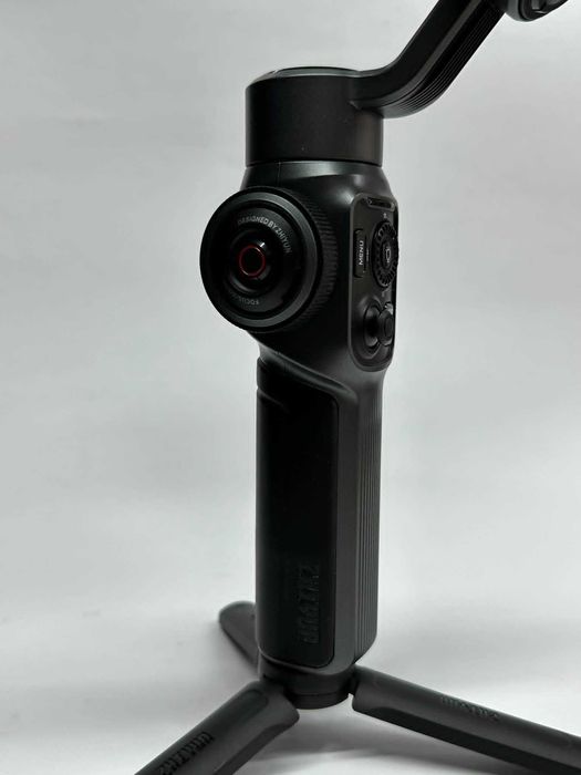 Видеостабилизатор Zhiyun Smooth 5S SM118 + Аксесоари / Перфектен