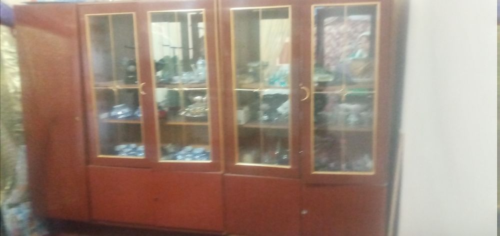 Mexmonxona mebel sotiladi judda ajoyib ixxcham chiroyli kup narsa keta