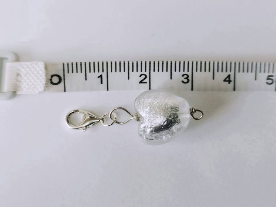 Vechi charm pandantiv argint 925, in forma de inima, din sticla de Murano, alb