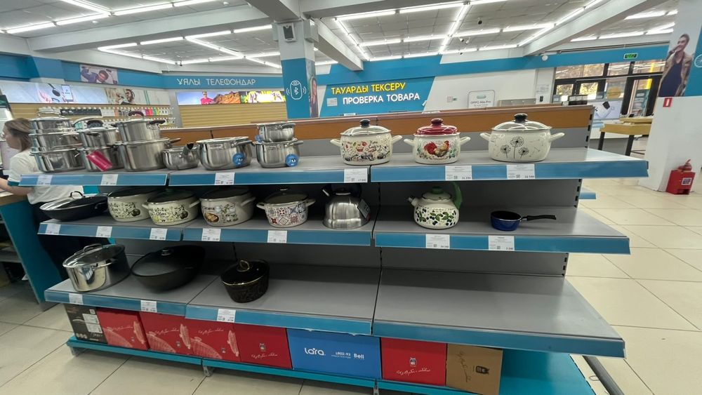 Торговые стеллажи