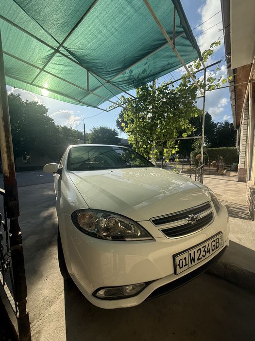Жентра сотилади Gentra Lacetti !!!