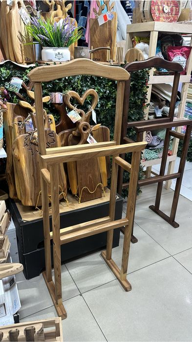 Напольная вешалка «немой слуга»