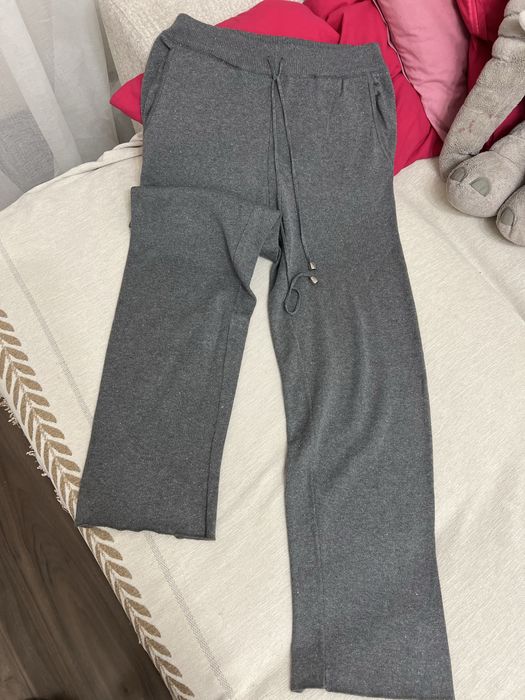 Женская одежда.