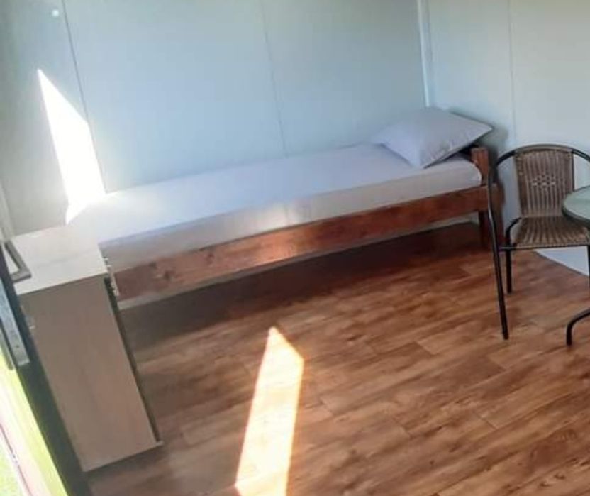 Pat cu saltea 200x90