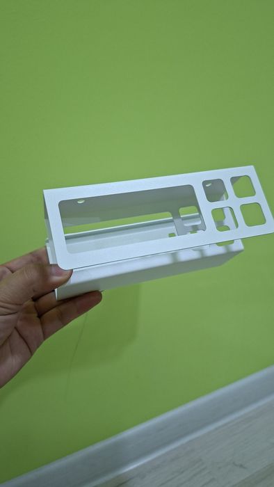 ДЕРЖАТЕЛИ для зубных щеток и зубной пасты/