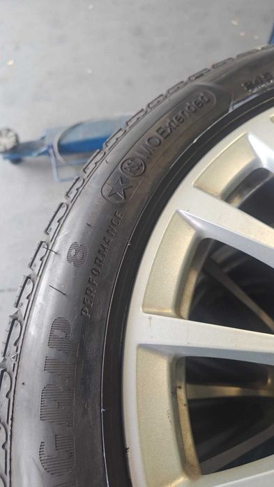 Jante BMW Seria 5 G30 G31 Anvelope iarna Goodyear Runflat 245 45 18