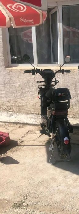 Продаю 60к минус аккумулятор