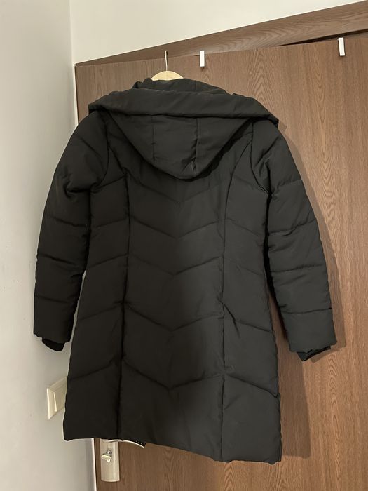 Черно зимно яке