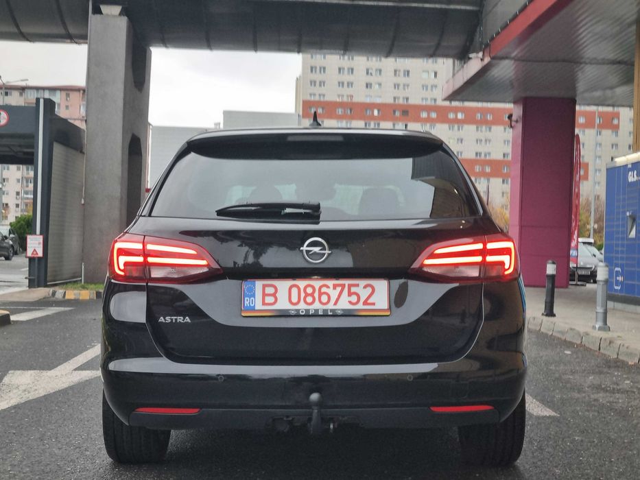 Opel Astra Inovation Extra-full Model Deosebit TVA Deductibil